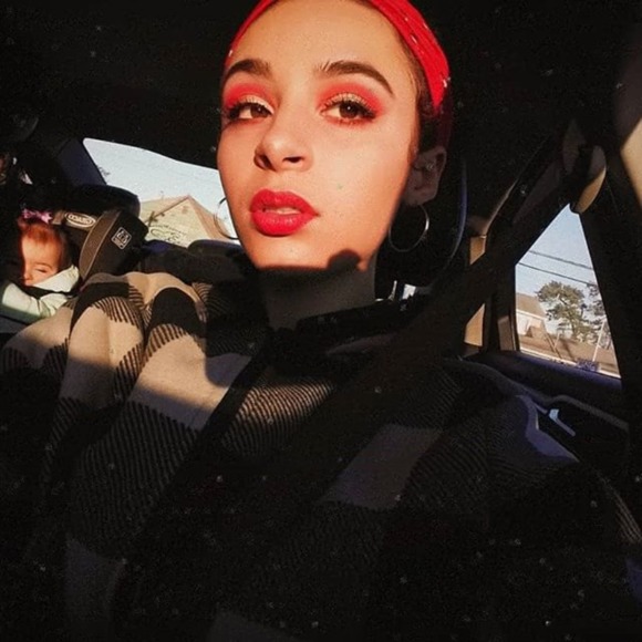 chloeycontessa